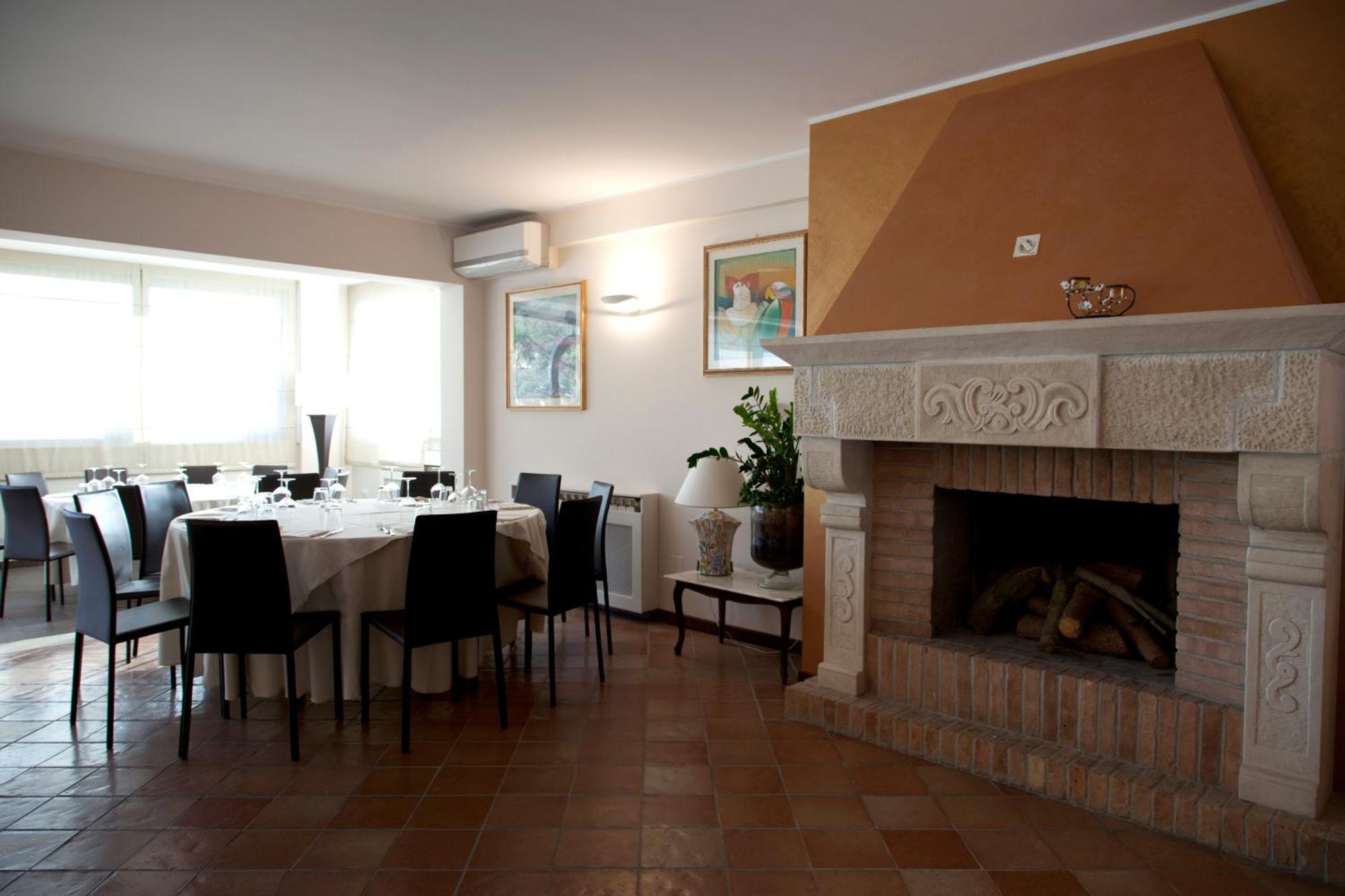 Queen Hotel San Giovanni Teatino Zewnętrze zdjęcie