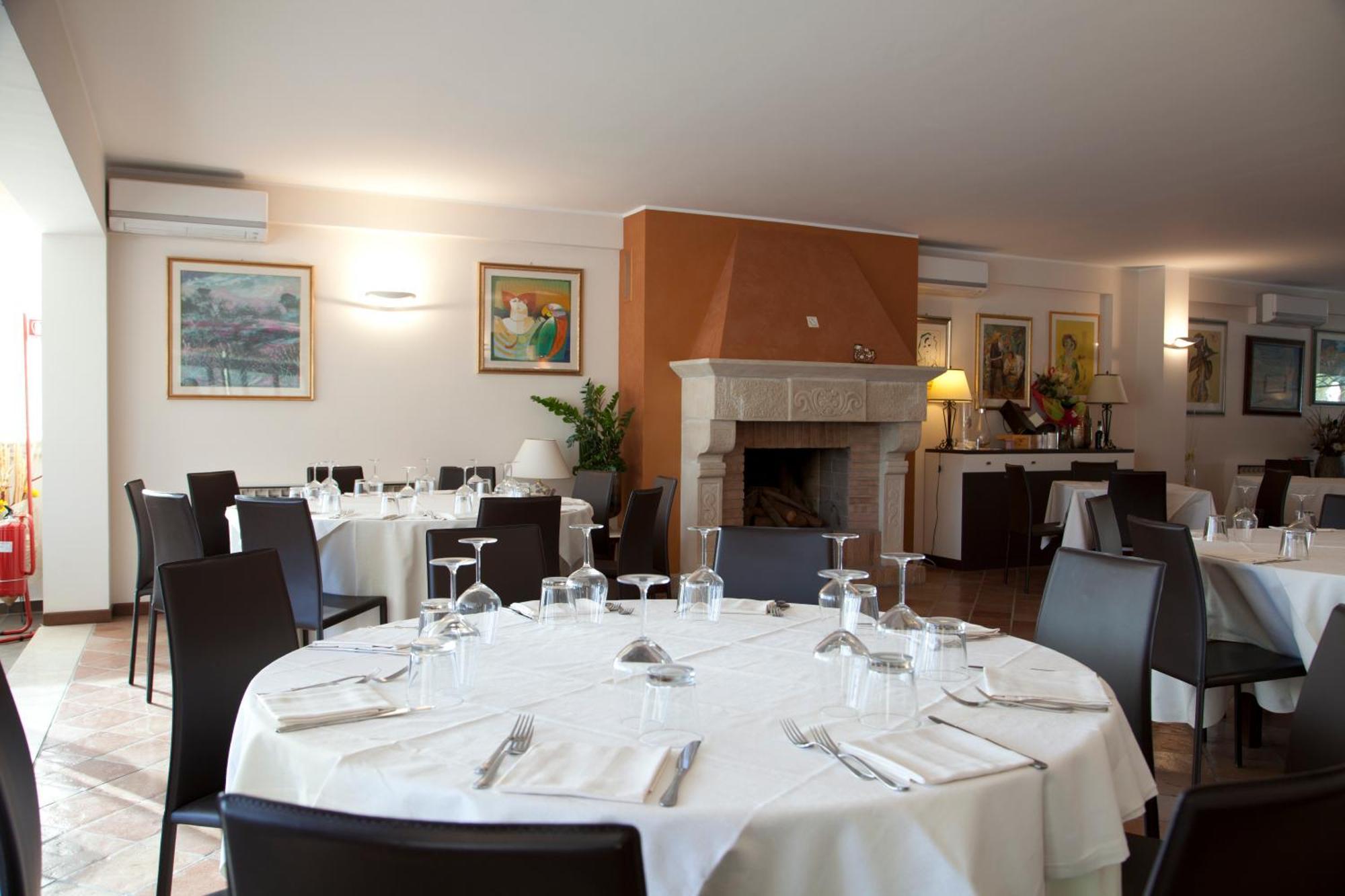 Queen Hotel San Giovanni Teatino Zewnętrze zdjęcie