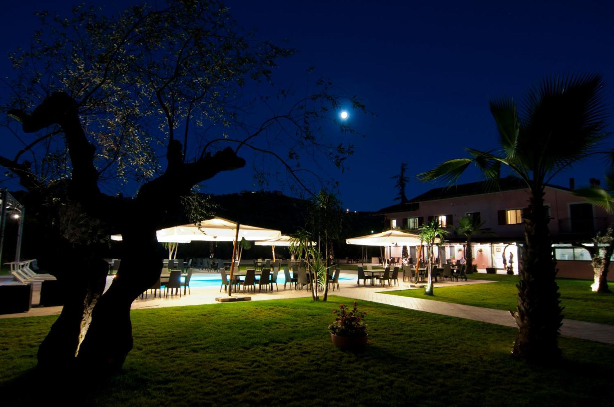Queen Hotel San Giovanni Teatino Zewnętrze zdjęcie